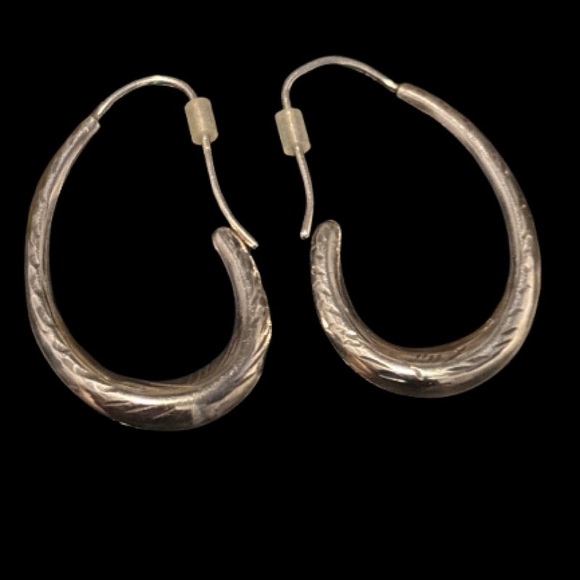 Vintage Etched Sterling Silver Earrings & bonus studs - Picture 3 of 9